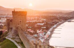 Такси в Судак из аэропорта Симферополя по фиксированной цене только с такси Black Sea.