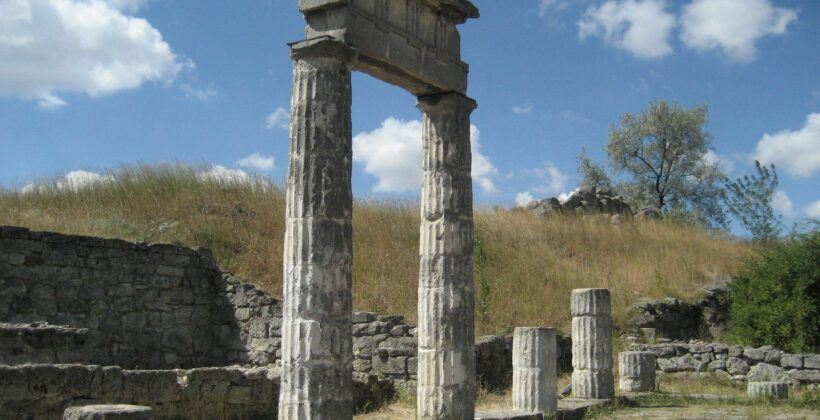 Комфортный трансфер в Керчь из аэропорта Симферополя вместе с такси Black Sea.