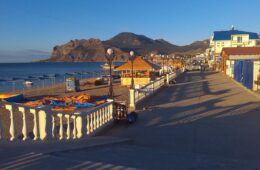 Такси из аэропорта Симферополя в Коктебель (из Коктебеля в Аэропорт) по низкой цене..