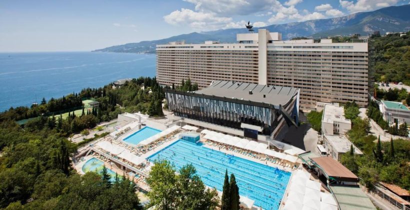 Такси Симферополь — Ялта-Интурист от Black Sea.